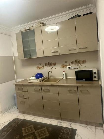 Apartament cu 3 camere decomandat, mobilat în Moara de foc