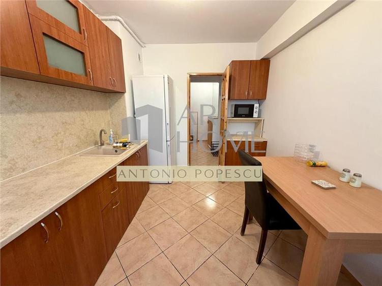 Apartament cu 2 camere decomandat, mobilat în Malu Roșu