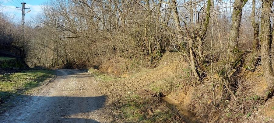 Teren de 3088 mp, în Vânăta