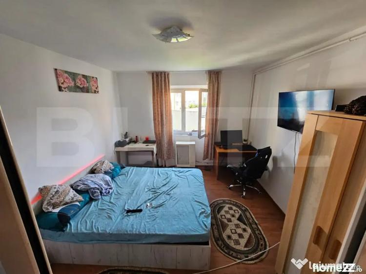 Garsonieră decomandată în Noua