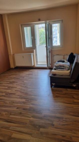 Apartament cu 2 camere decomandat în 13 Septembrie
