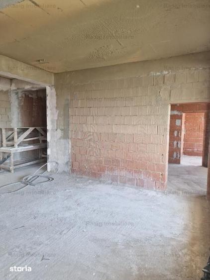 Apartament cu 5 camere în Parcul Carol