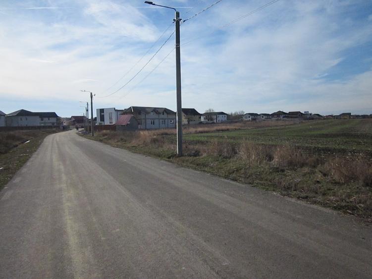 Teren Construcții intravilan de 447 mp, în Domnești