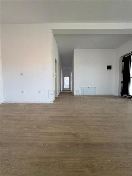 Duplex cu 4 camere cu Teren 380 Mp în Moșnița Nouă