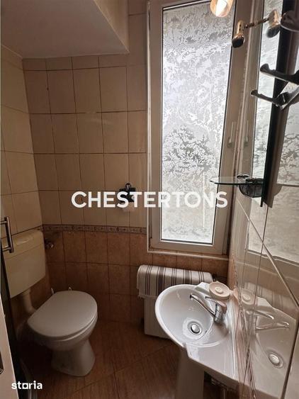 Apartament cu 3 camere decomandat în Primăverii