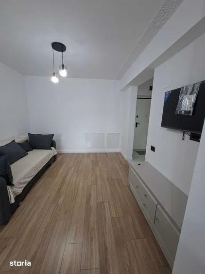 Apartament cu 2 camere semidecomandat, mobilat în Eminescu