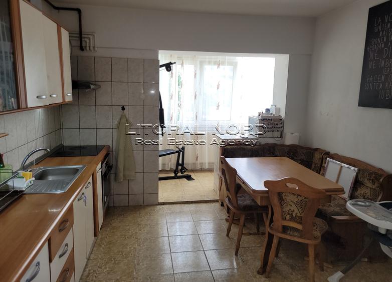 Apartament cu 2 camere decomandat în Poarta 6