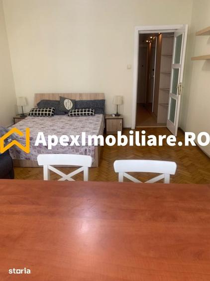 Garsonieră decomandată în Cișmigiu