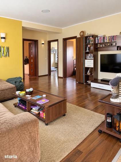 Casă cu 4 camere cu Teren 800 Mp în Crevedia
