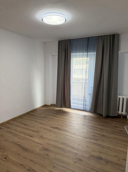 Apartament cu 2 camere decomandat în Ultracentral