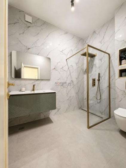 Apartament cu 4 camere decomandat în Eminescu
