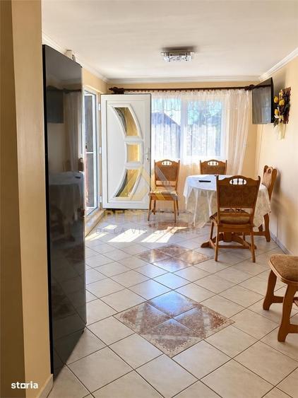 Casă cu 3 camere cu Teren 2700 Mp în Băsești