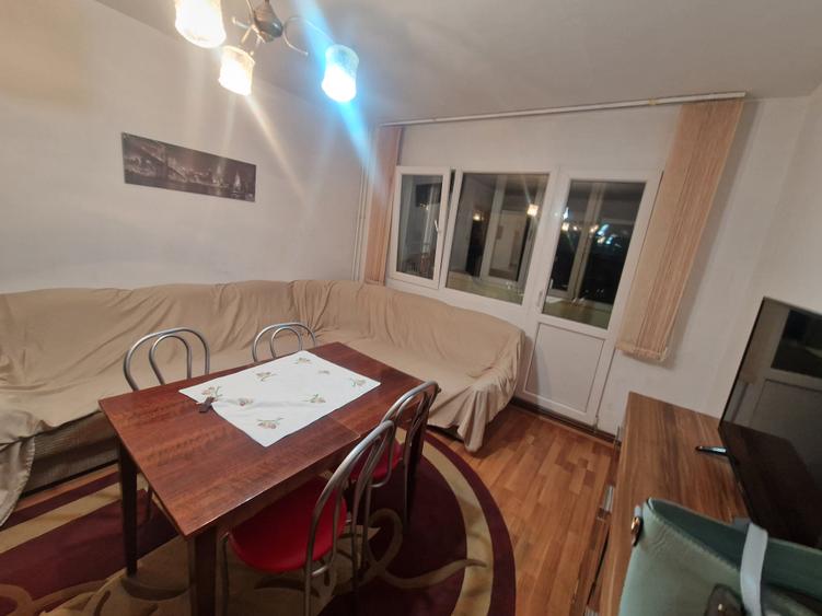 Apartament cu 2 camere semidecomandat în Medicină
