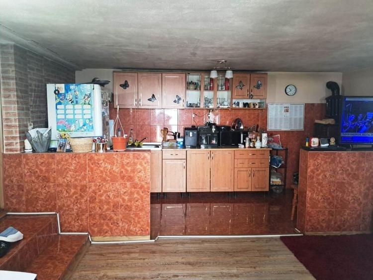Casă individuală cu 3 camere cu Canalizare în Polovragi