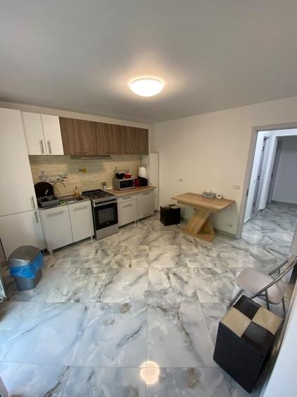 Apartament cu 2 camere decomandat în Exterior Vest