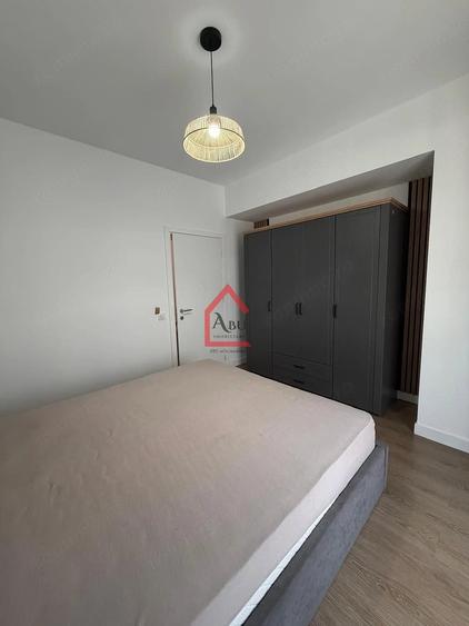 Apartament cu 2 camere semidecomandat în Filiași