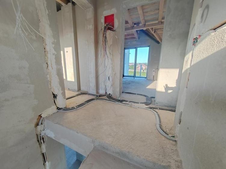 Casă individuală cu 3 camere cu Canalizare în Lunca Cetățuii