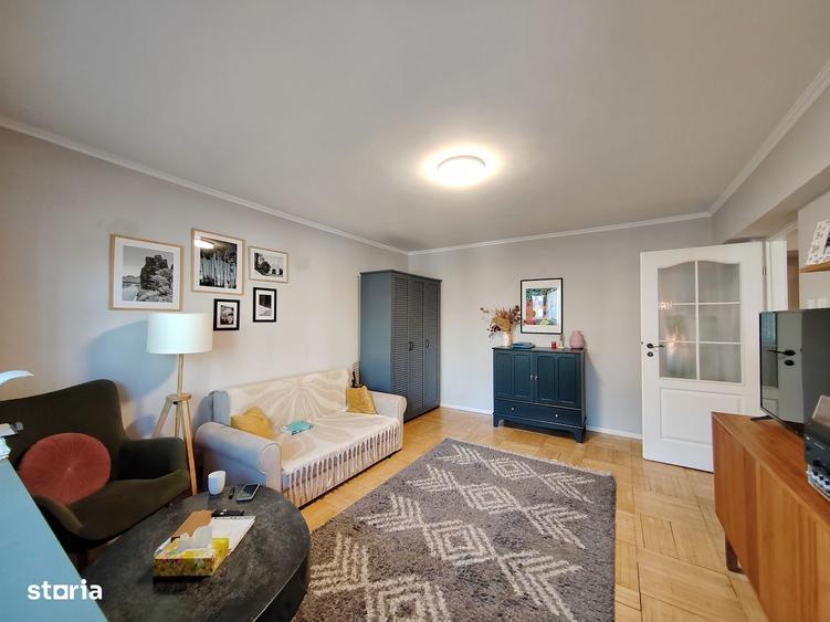 Apartament cu 2 camere decomandat în Moșilor