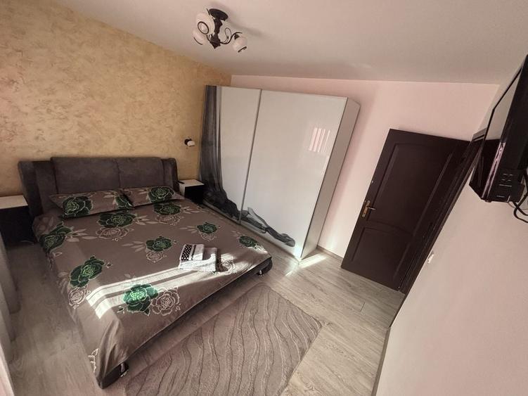 Apartament cu 4 camere decomandat în Central