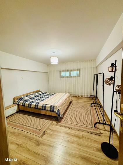 Apartament cu 4 camere în Tomis I