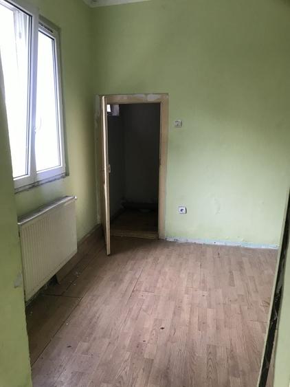 Casă cu 2 camere cu Teren 370 Mp în Micălaca