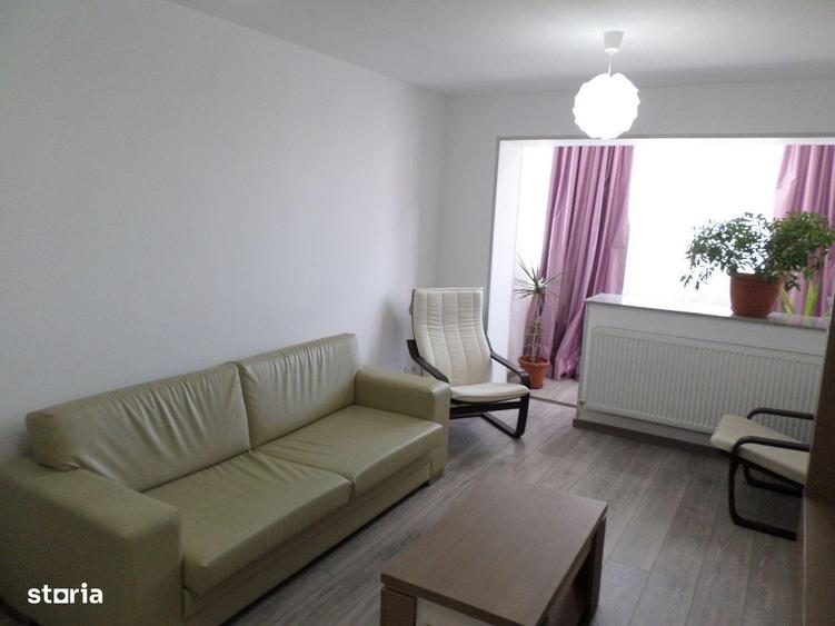 Apartament cu 3 camere decomandat în 9 Mai