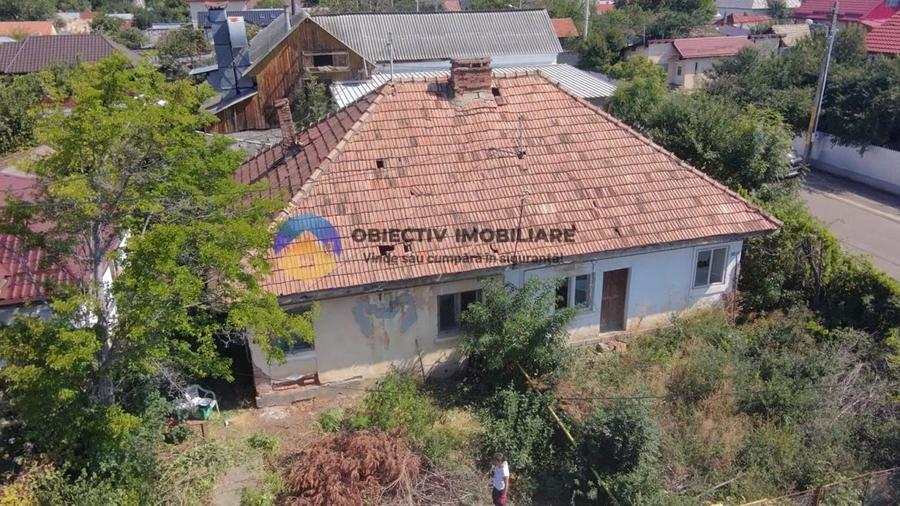 Casă cu 3 camere cu Canalizare în 1 Mai