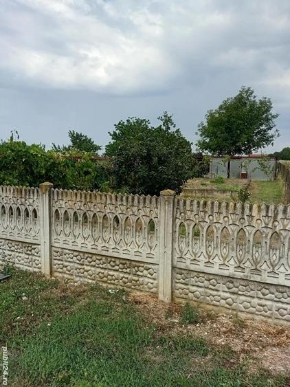Teren de 2400 mp, în Brădești