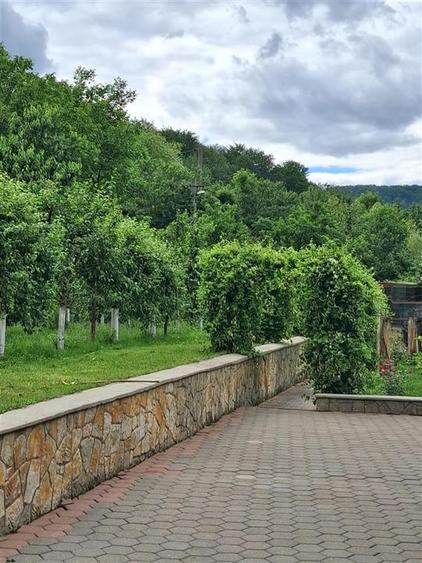 Casă individuală cu 5 camere cu Canalizare în Nord-Vest