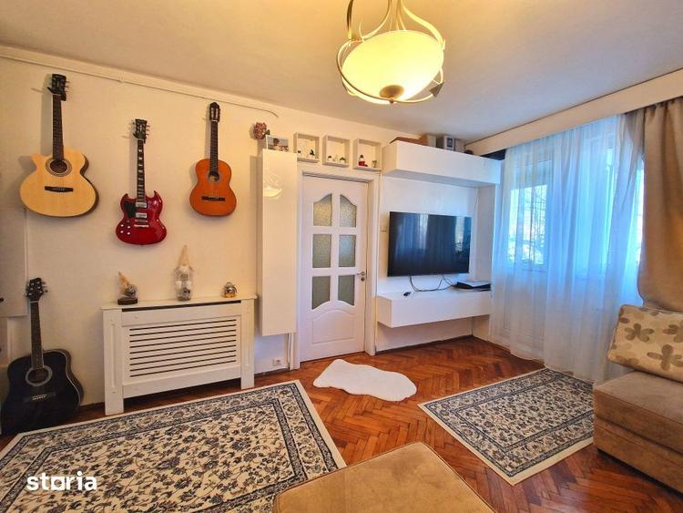 Apartament cu 2 camere semidecomandat, mobilat în Pajura