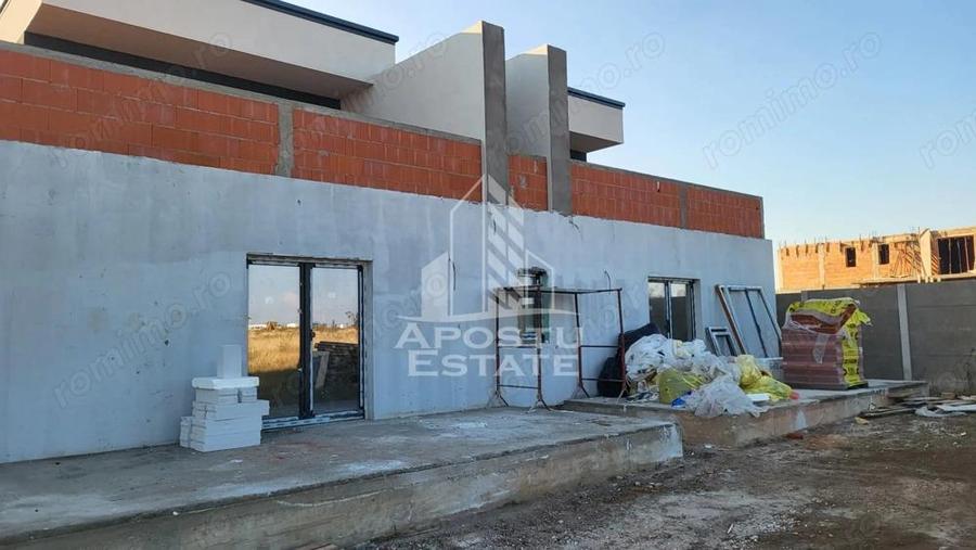 Casă cu 4 camere cu Teren 350 Mp în Giarmata