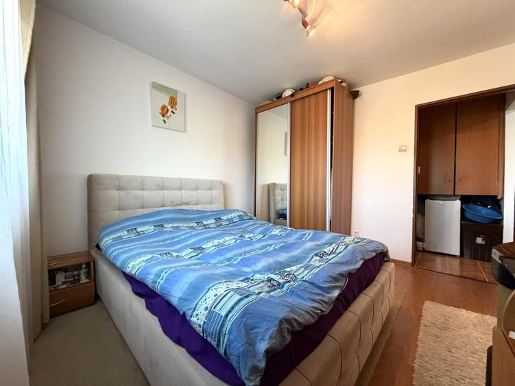 Apartament cu 2 camere decomandat, mobilat în Aradului