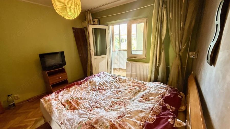 Apartament cu 3 camere decomandat în Bucovina