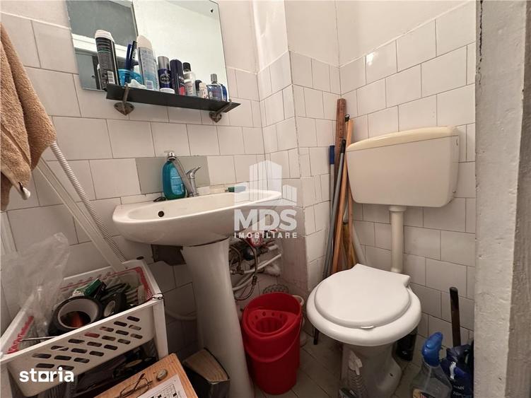 Apartament cu 3 camere decomandat, mobilat în Steaua