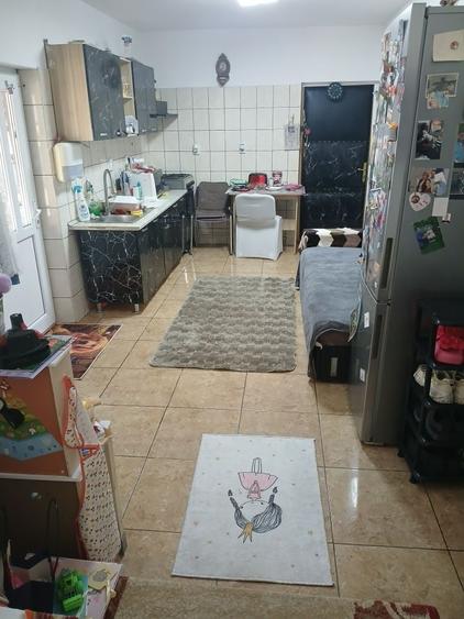 Casă cu 3 camere în Albești-Muru