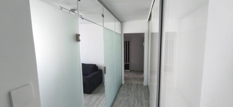 Apartament cu 2 camere decomandat în Berceni — fotografia 3
