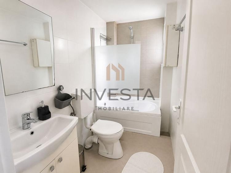 Apartament cu 3 camere semidecomandat, mobilat în Zorilor