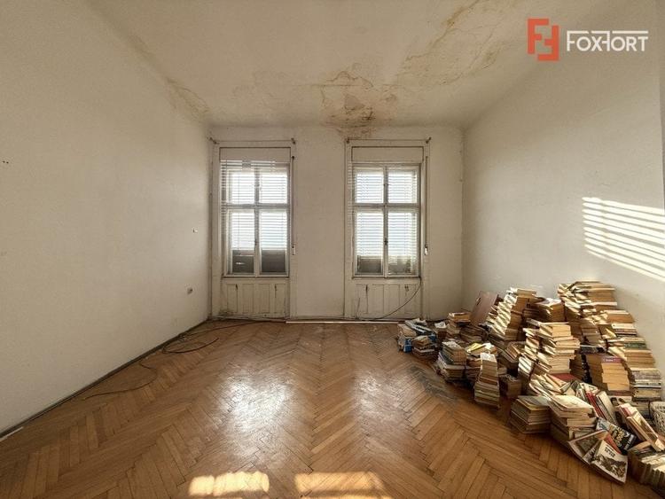 Apartament cu 5 camere decomandat în Elisabetin