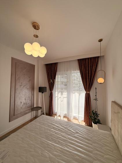 Apartament cu 2 camere semidecomandat, mobilat în Florești