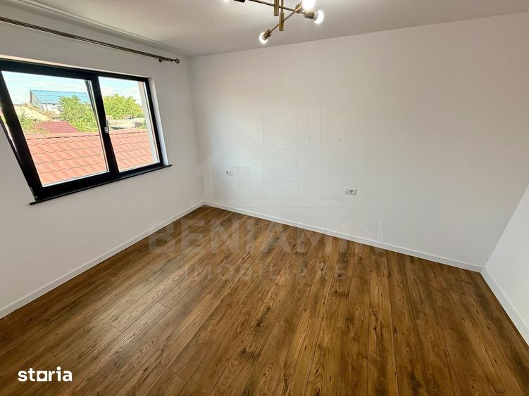 Casă cu 4 camere cu Teren 250 Mp în Brestei