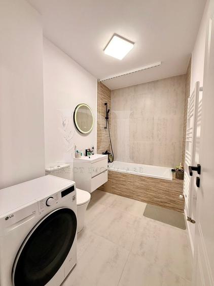 Apartament cu 2 camere semidecomandat, mobilat în Florești