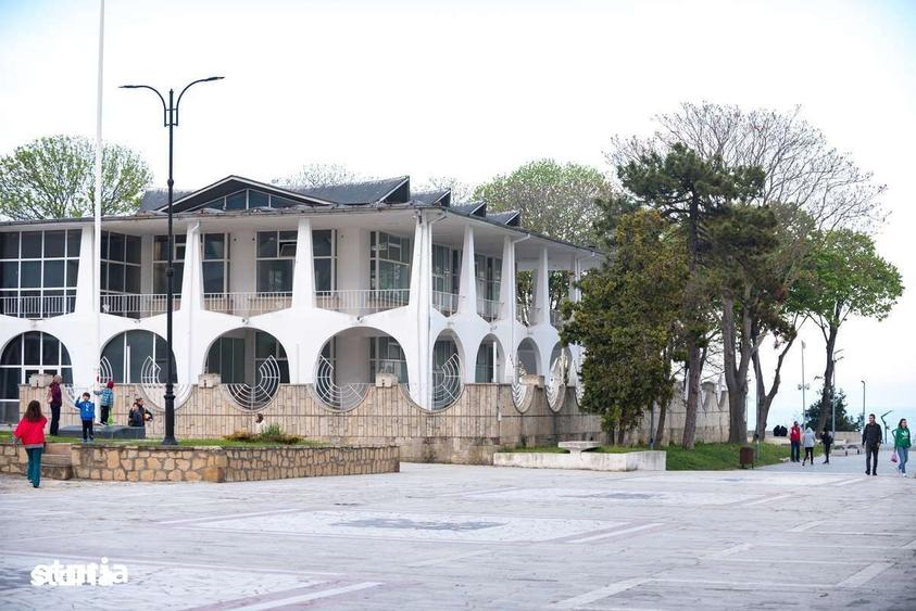 Spațiu comercial, de 4,814 mp, în Central