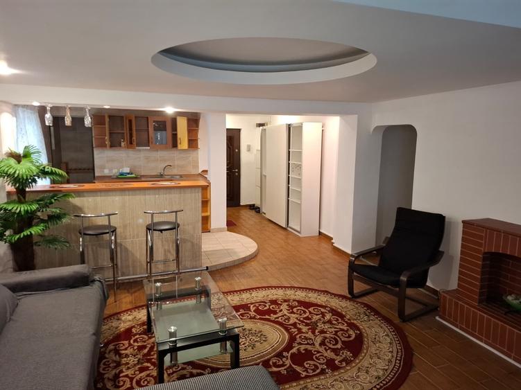 Apartament cu 2 camere semidecomandat, mobilat în Lacul Tei
