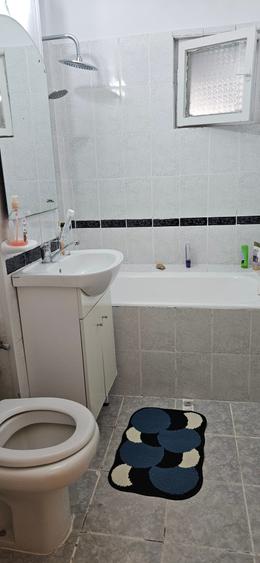 Apartament cu 2 camere semidecomandat, mobilat în Iancului