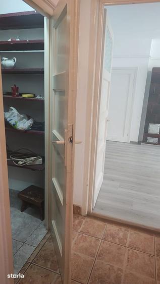 De vanzare apartament 2 camere,zona Petrom,str.Mihai Eminescu - 1