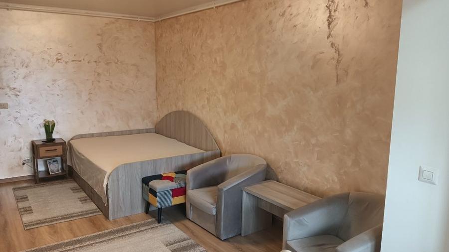 Apartament cu 2 camere semidecomandat în Titan