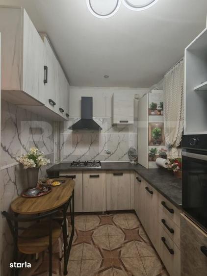 Apartament cu 3 camere decomandat în Central