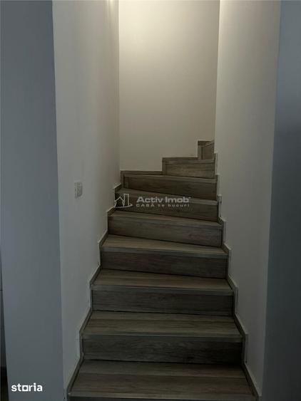 Casă cu 5 camere cu Teren 500 Mp în Crevedia