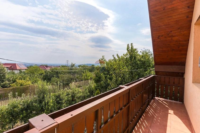 Casă cu 5 camere cu Teren 700 Mp în Filiași