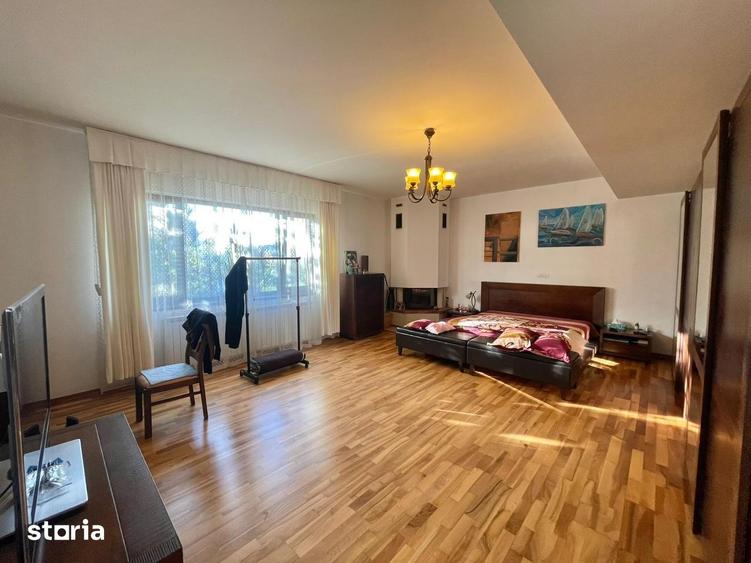 Casă cu 7 camere cu Teren 300 Mp în Dămăroaia